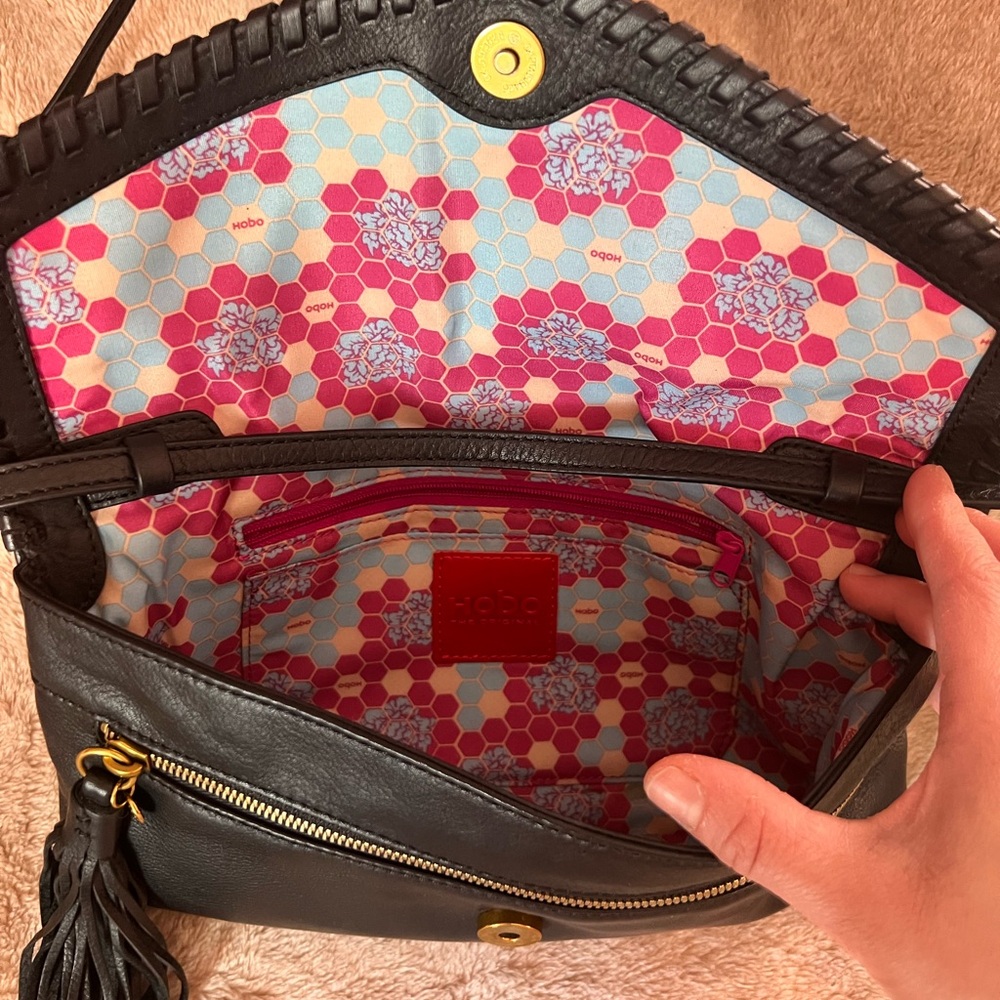 HOBO Black Leather crossbody Wristlet with Woven Detail - Picture 3 of 7